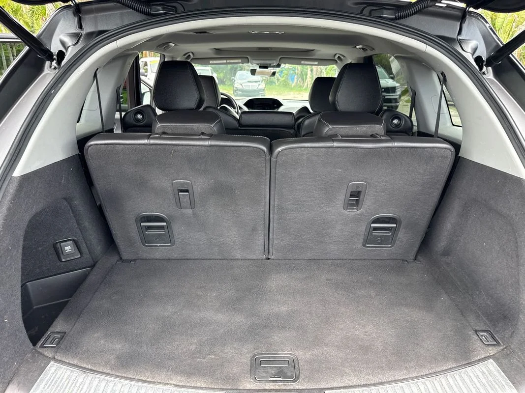 Used 2020  Acura Technology Package image 12