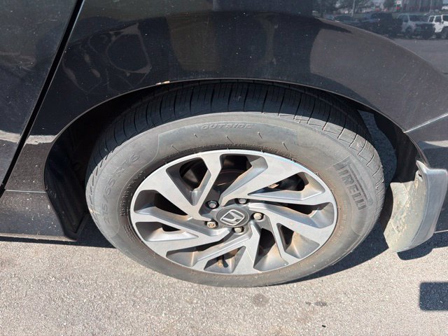 Used 2018 Black Honda EX image 25
