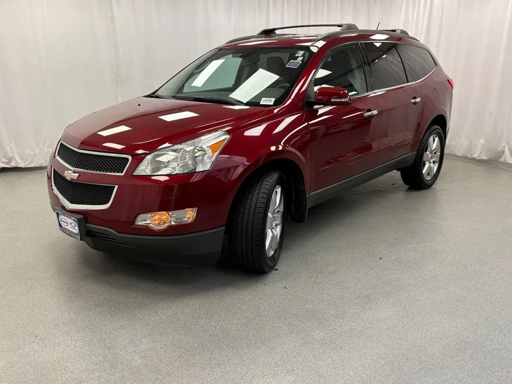 Used 2011 Red Jewel Tintcoat Chevrolet LT w/1LT image 3