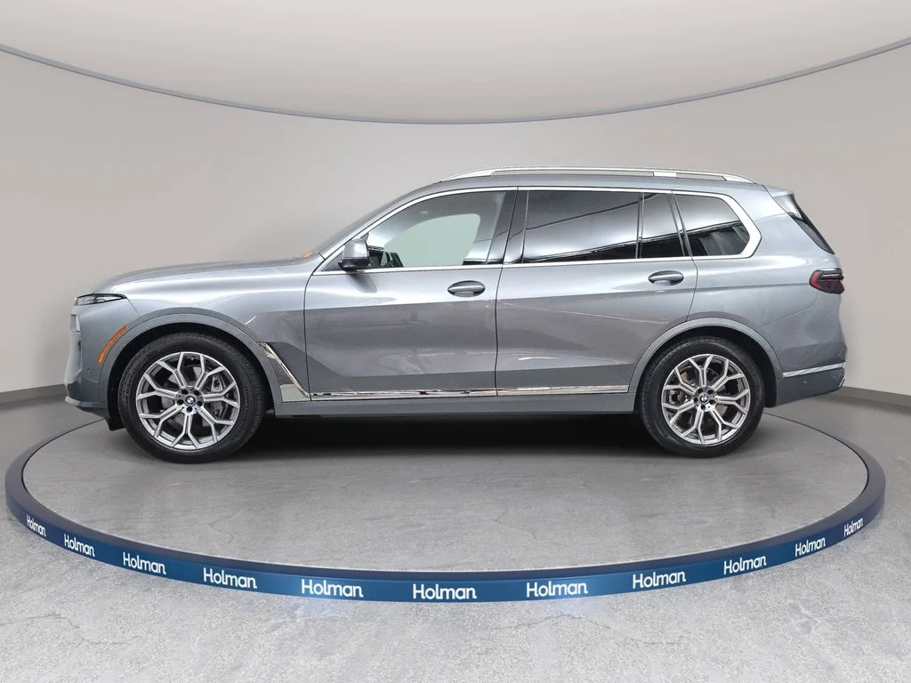 Used 2024 Skyscraper Gray Metallic BMW xDrive40i image 8