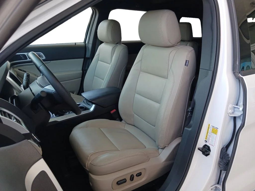 Used 2015 White Ford XLT image 26