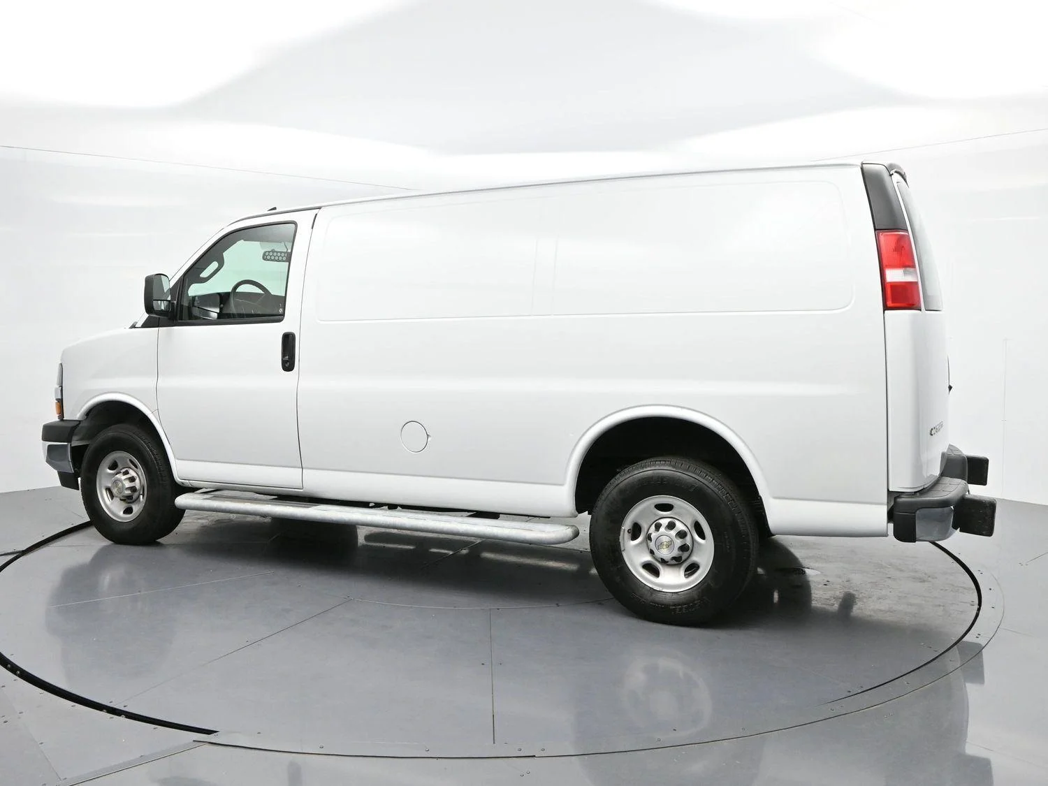 Used 2024 Summit White Chevrolet WT image 4