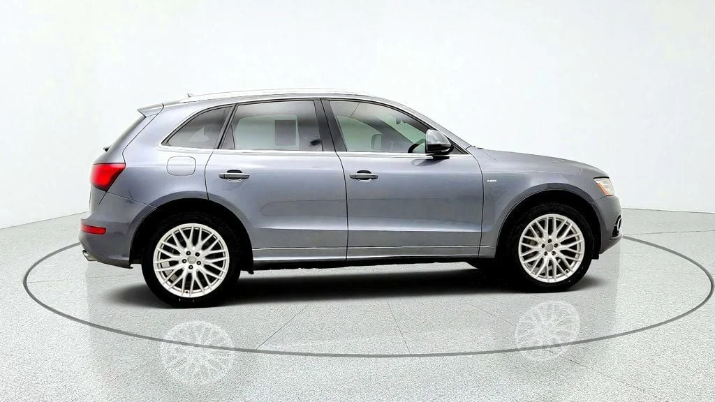 Used 2017 Monsoon Gray Metallic Audi 2.0 TFSI Premium Plus image 4