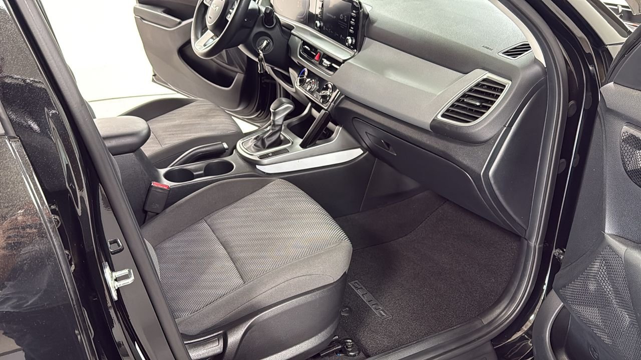 Used 2026 Black Kia LX image 18