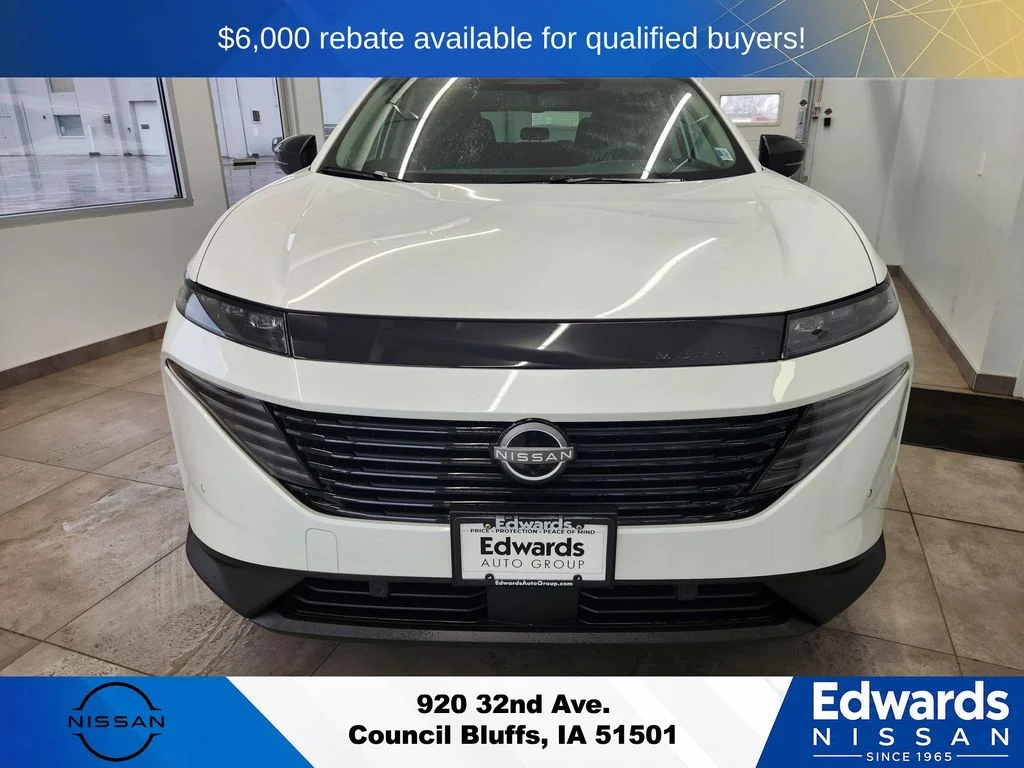 New 2026 Everest White Pearl TriCoat Nissan SL image 2