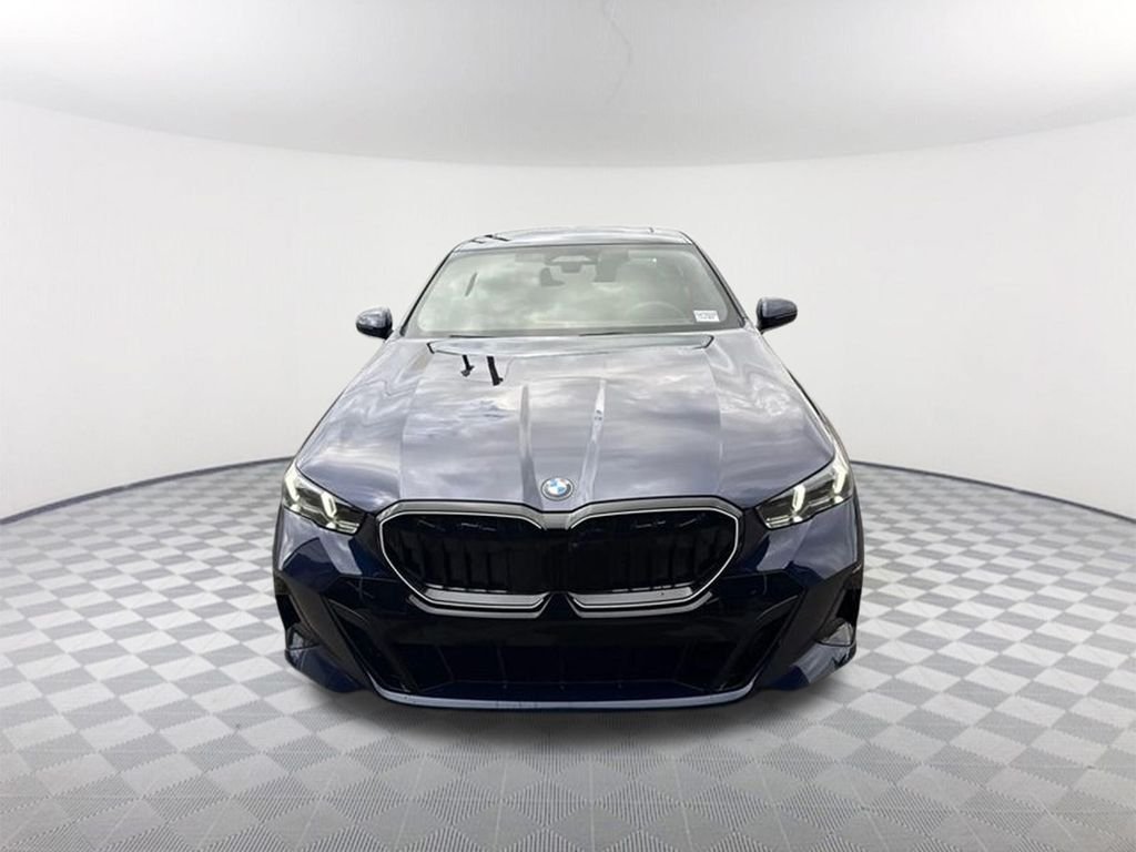 New 2026 Tanzanite Blue II Metallic BMW 530i image 3