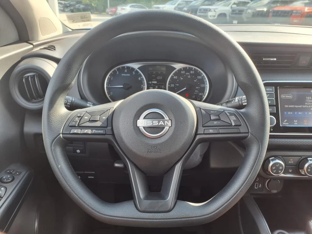 2025 Nissan KICKS PLAY Base - Photo 17
