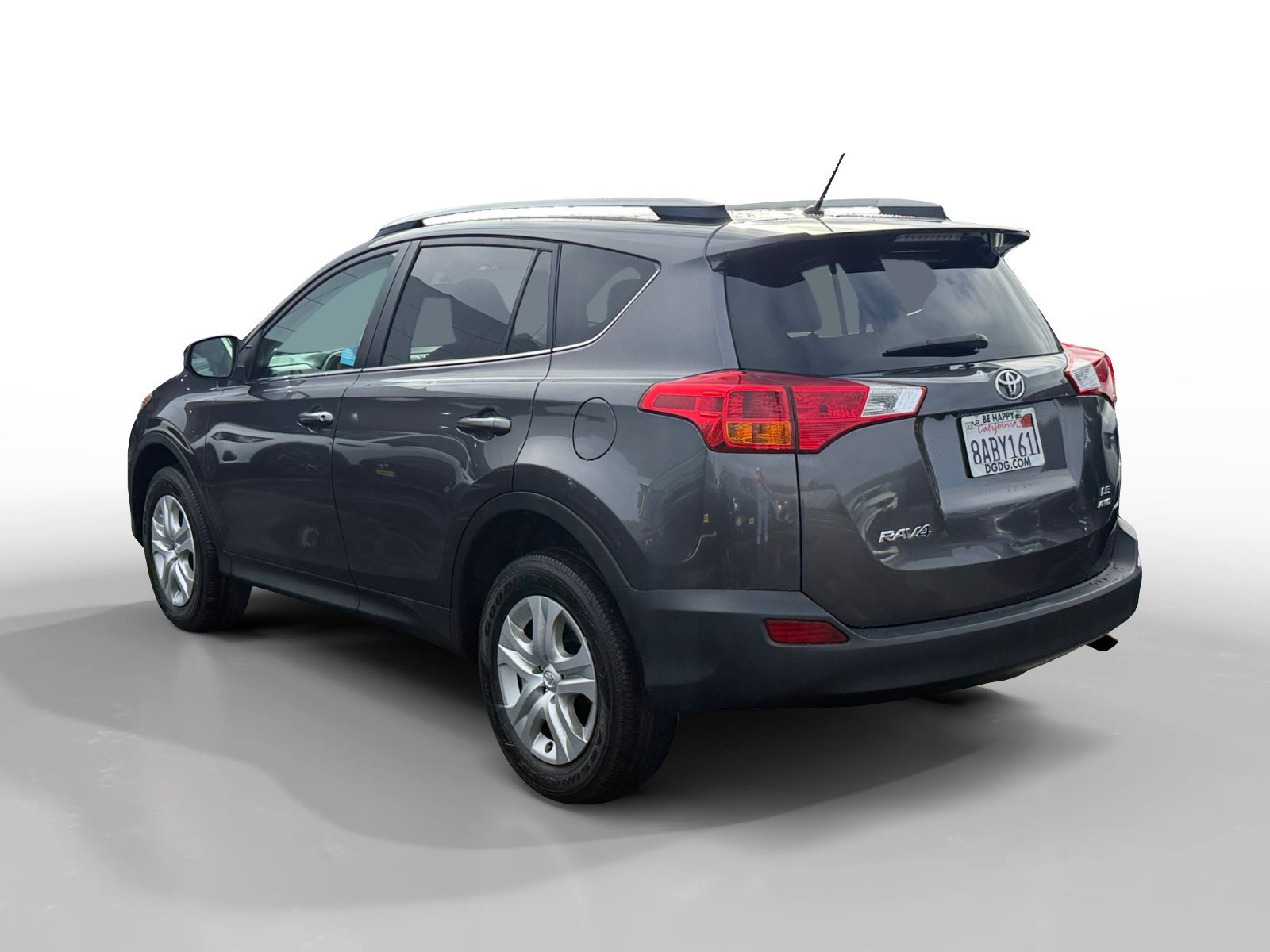 Used 2014 Magnetic Gray Metallic Toyota LE image 3