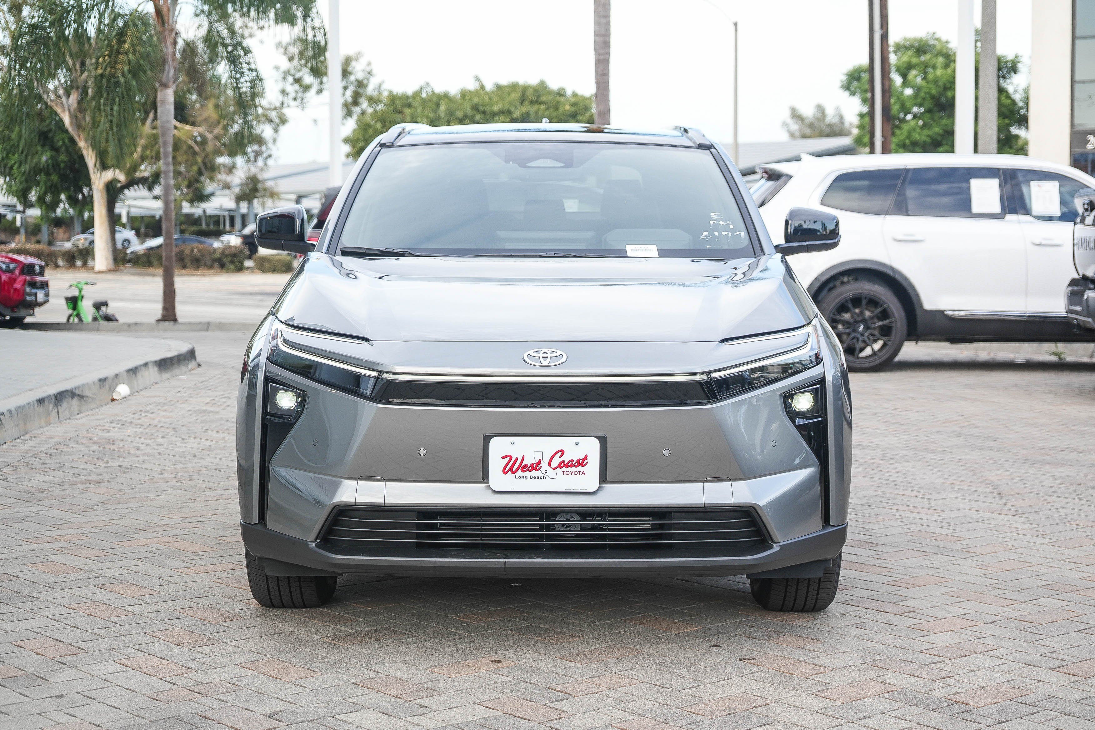 New 2026 Heavy Metal <sup>1</sup> Toyota  XLE image 2