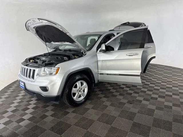 Used 2012 Silver Jeep Laredo image 12