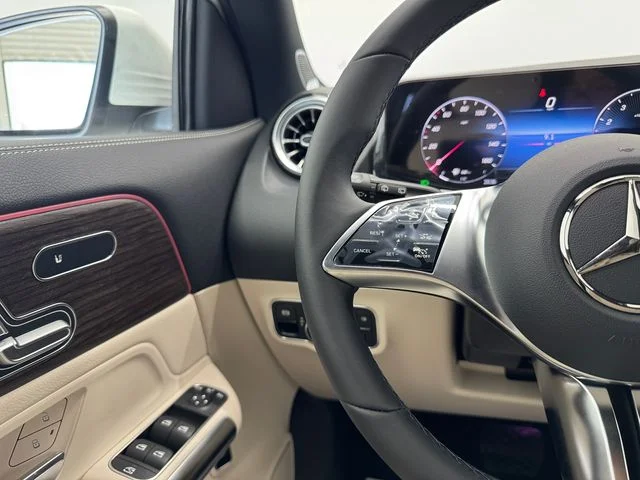 New 2026 White Mercedes-Benz GLA 250 image 22