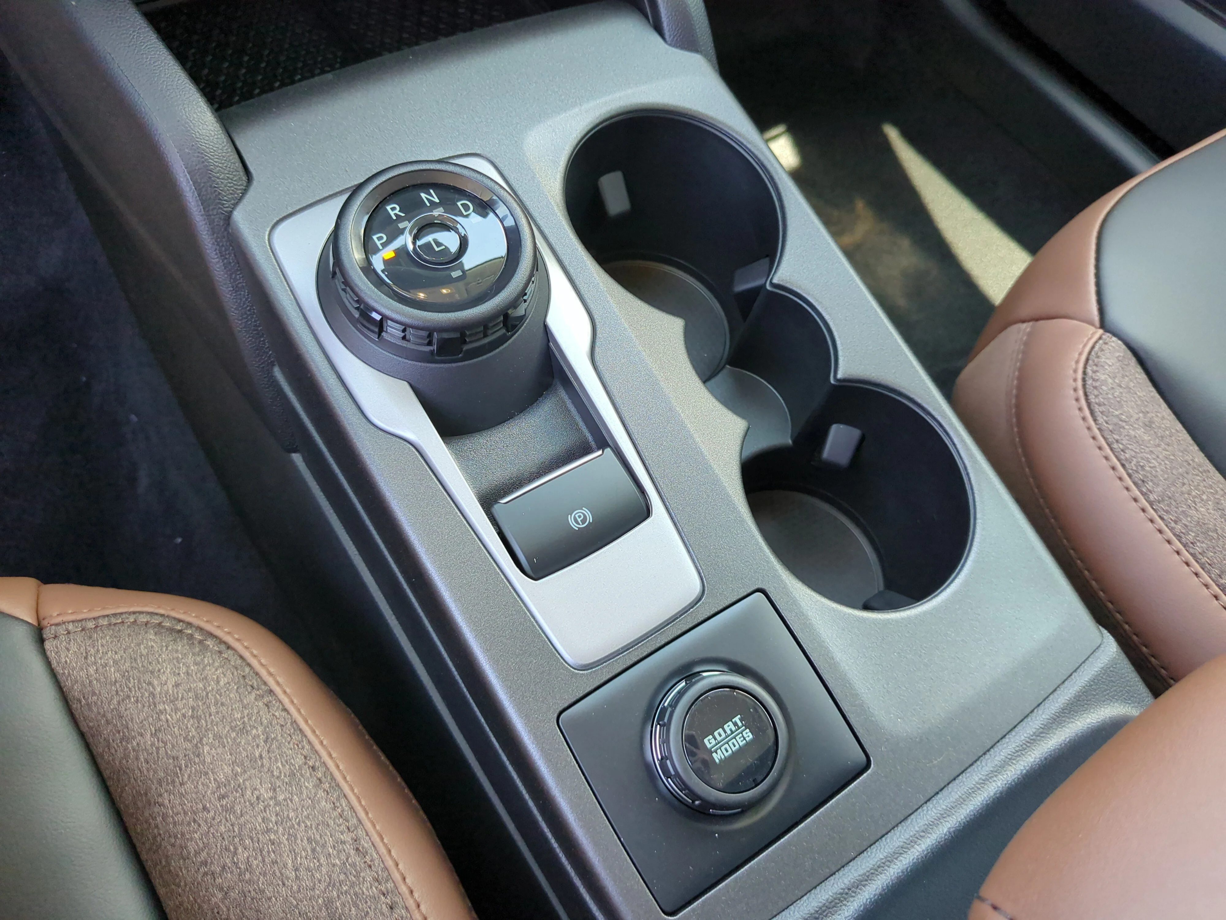 New 2026 Carbonized Gray Metallic Ford Outer Banks® image 25