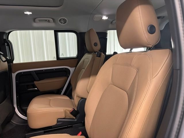 New 2026 Fuji White Land Rover S image 14