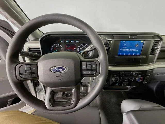 New 2026 Oxford White Ford XL image 19