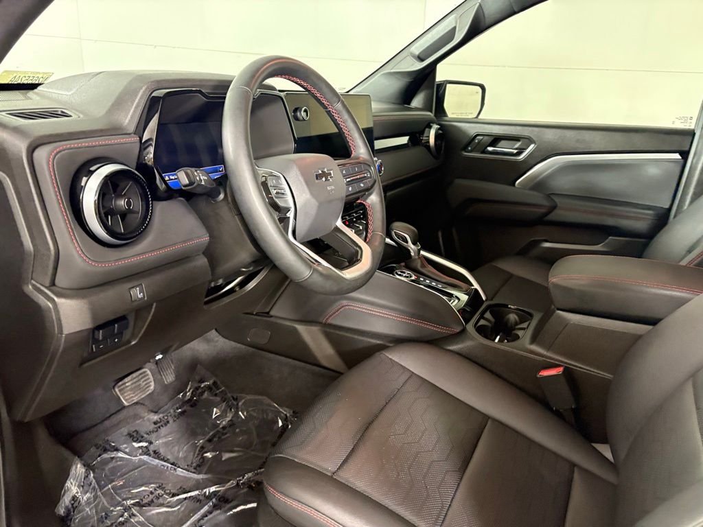 Used 2023 Gray Chevrolet Z71 image 21