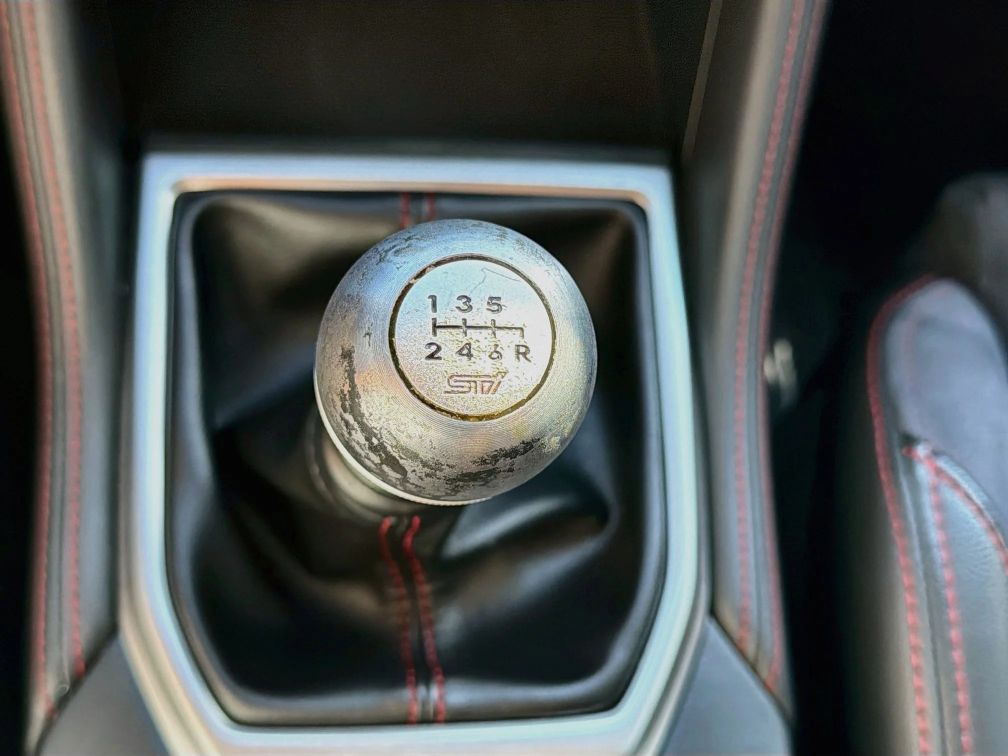 Used 2022 Magnetite Gray Metallic Subaru Limited image 27