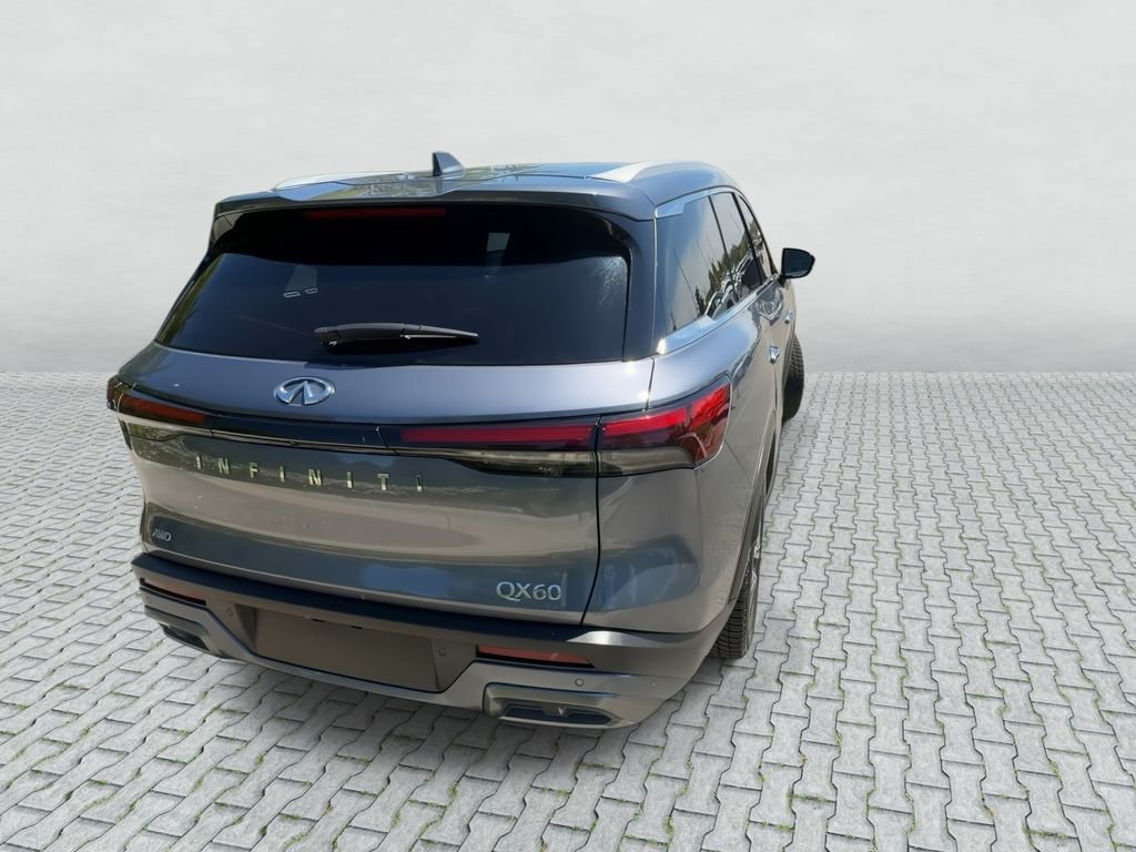Used 2023 Moonbow Blue INFINITI Sensory image 7