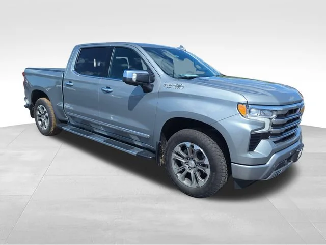Used 2025 Sterling Gray Metallic Chevrolet High Country image 9