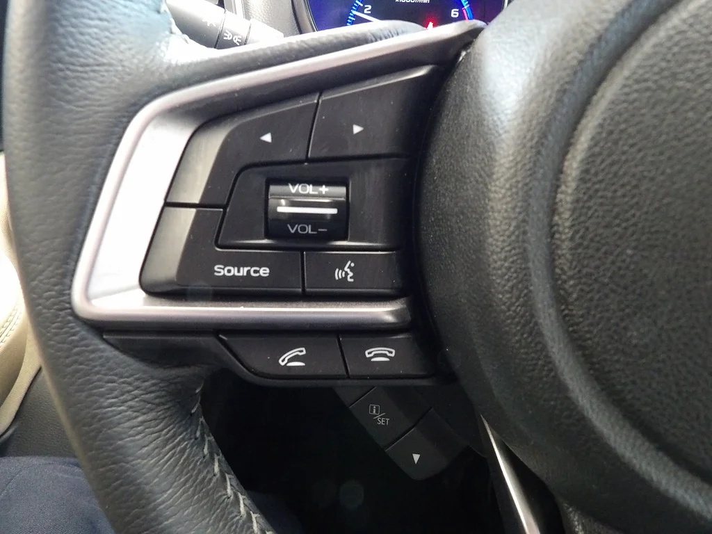 Used 2019 Cinnamon Brown Pearl Subaru 2.5i Premium image 28