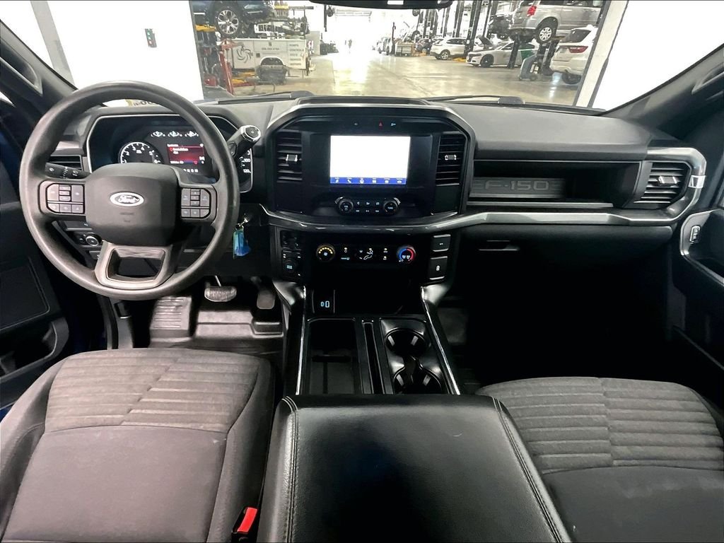 Used 2023 Atlas Blue Metallic Ford XL image 21