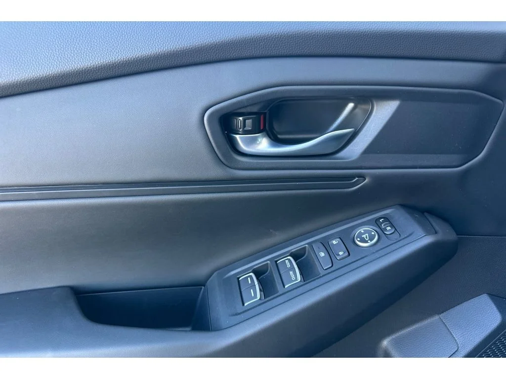 New 2026 Canyon River Blue Metallic Honda SE image 11
