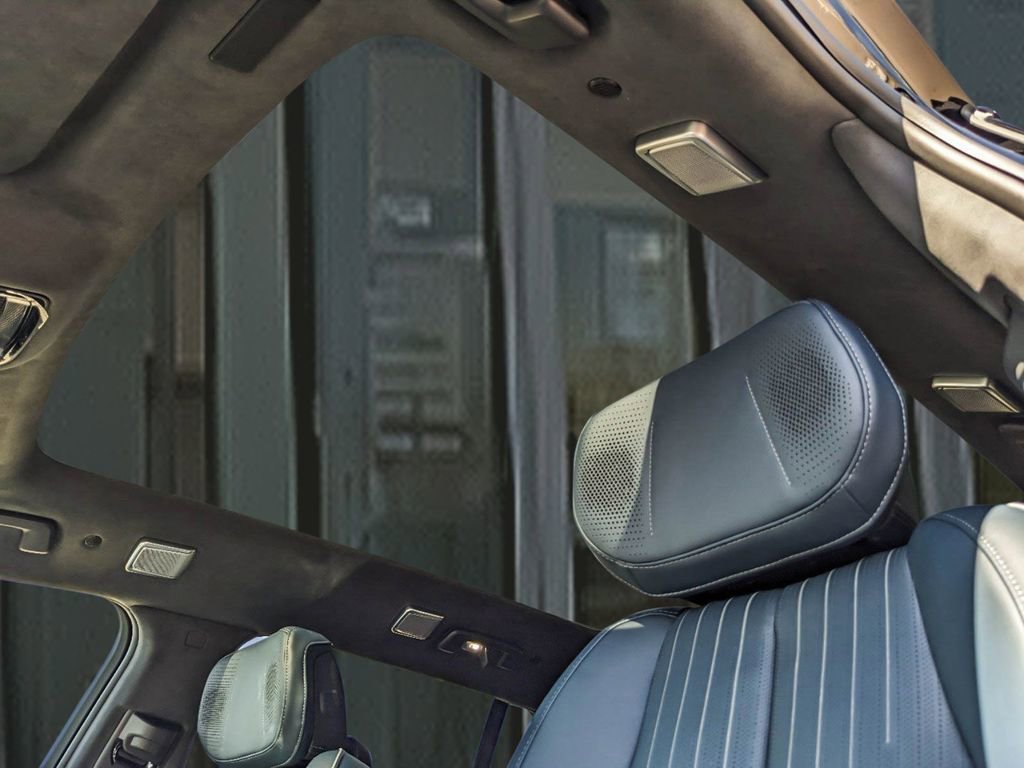 2025 Cadillac Escalade IQ Sport 2 - Photo 13