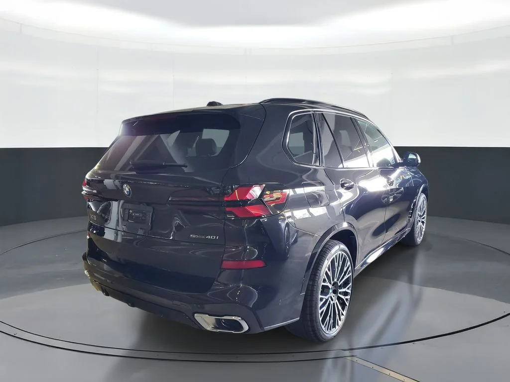 Used 2026 Black Sapphire Metallic BMW sDrive40i image 3