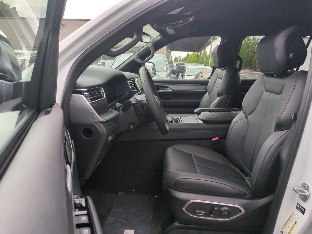 New 2026 Bright White Clearcoat Jeep Limited Reserve image 12