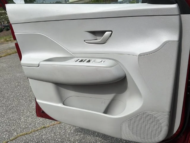 Used 2025 Red Hyundai SEL image 30