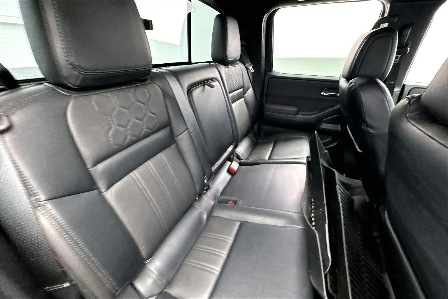 Used 2022 Super Black Nissan PRO-4X image 23
