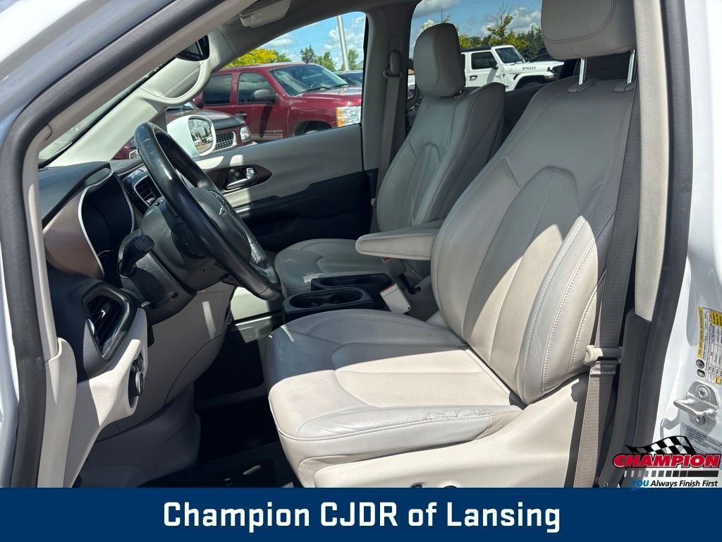 Used 2017 White Chrysler Touring L Plus image 11
