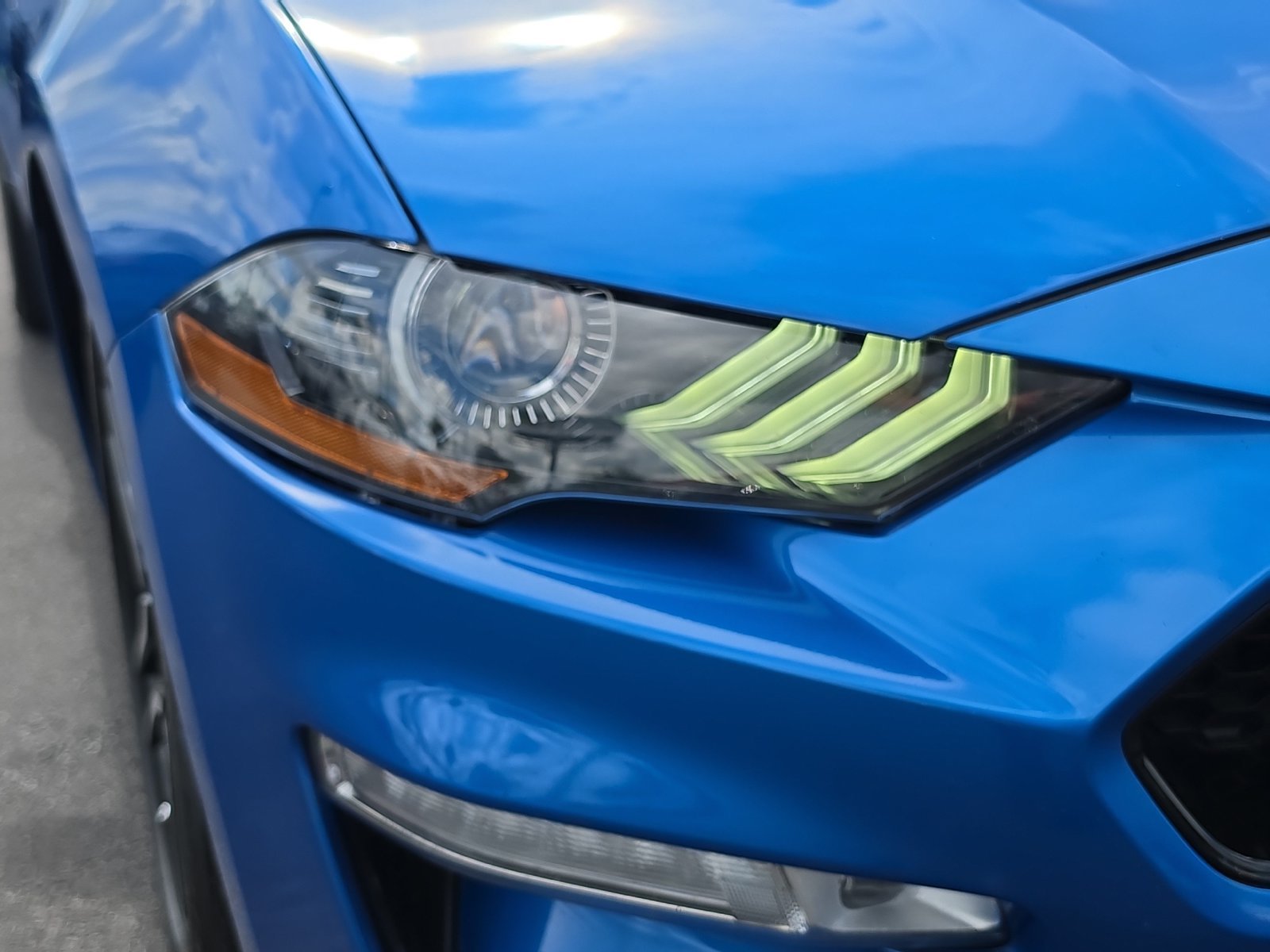 Used 2019 Blue Metallic Ford GT Premium image 8