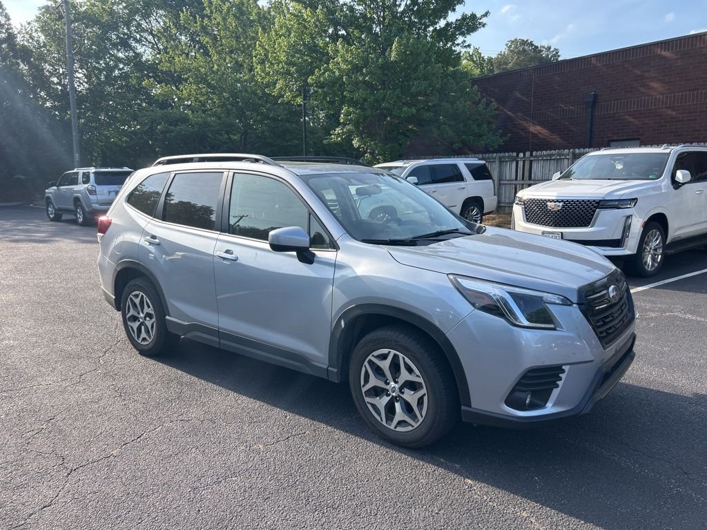 2024 Subaru Forester Premium's photo