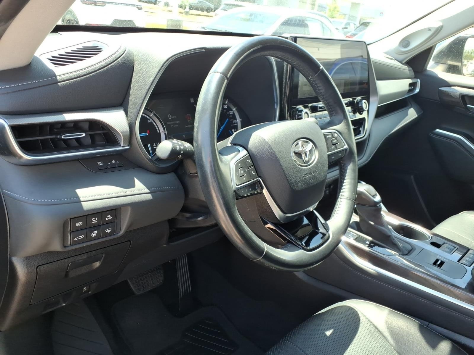 2021 Toyota Highlander Hybrid Platinum Black at Mac Haik CDJR North Houston
