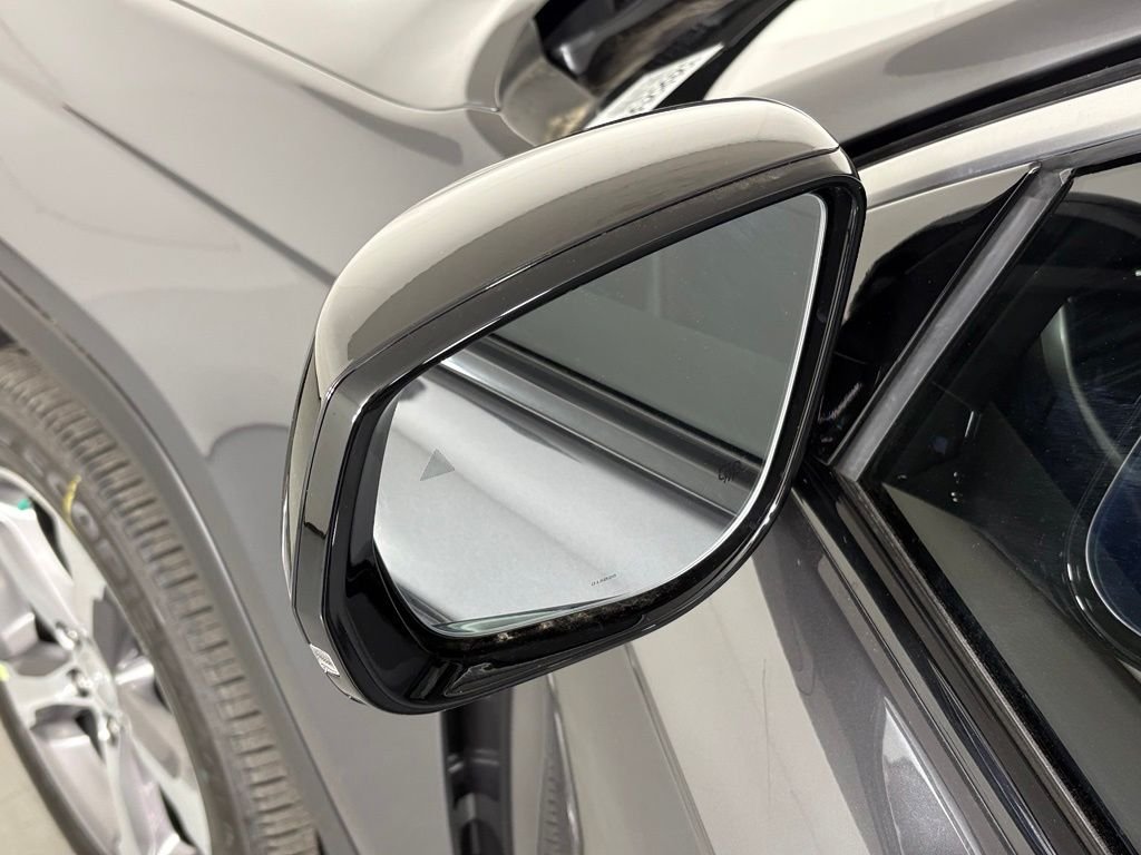 New 2026 Baltic Gray Metallic Clearcoat Jeep Limited image 13