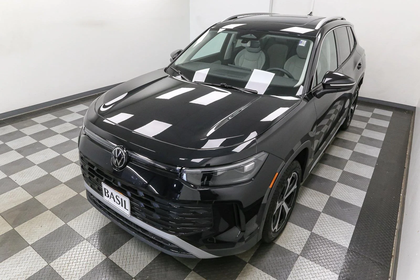New 2026 Deep Black Pearl Volkswagen SE image 6