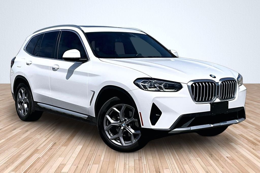 Used 2023 White BMW sDrive30i image 9