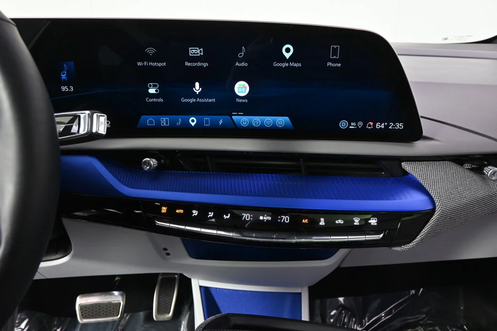 2026 Cadillac OPTIQ Sport - Photo 27