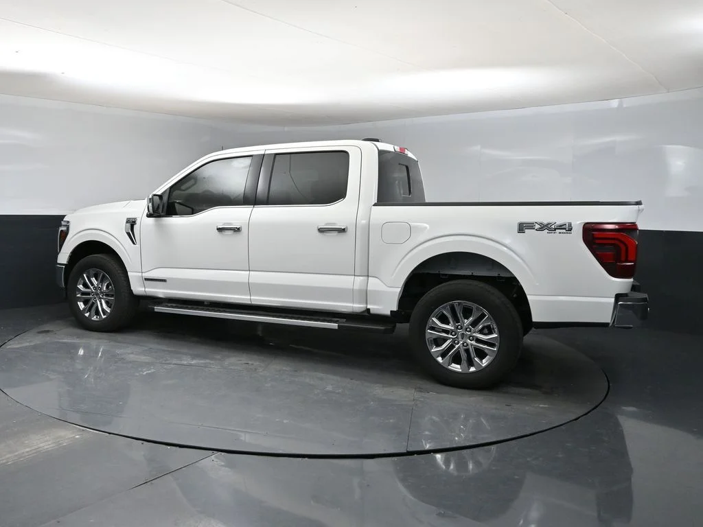 New 2025 White Ford Lariat image 4