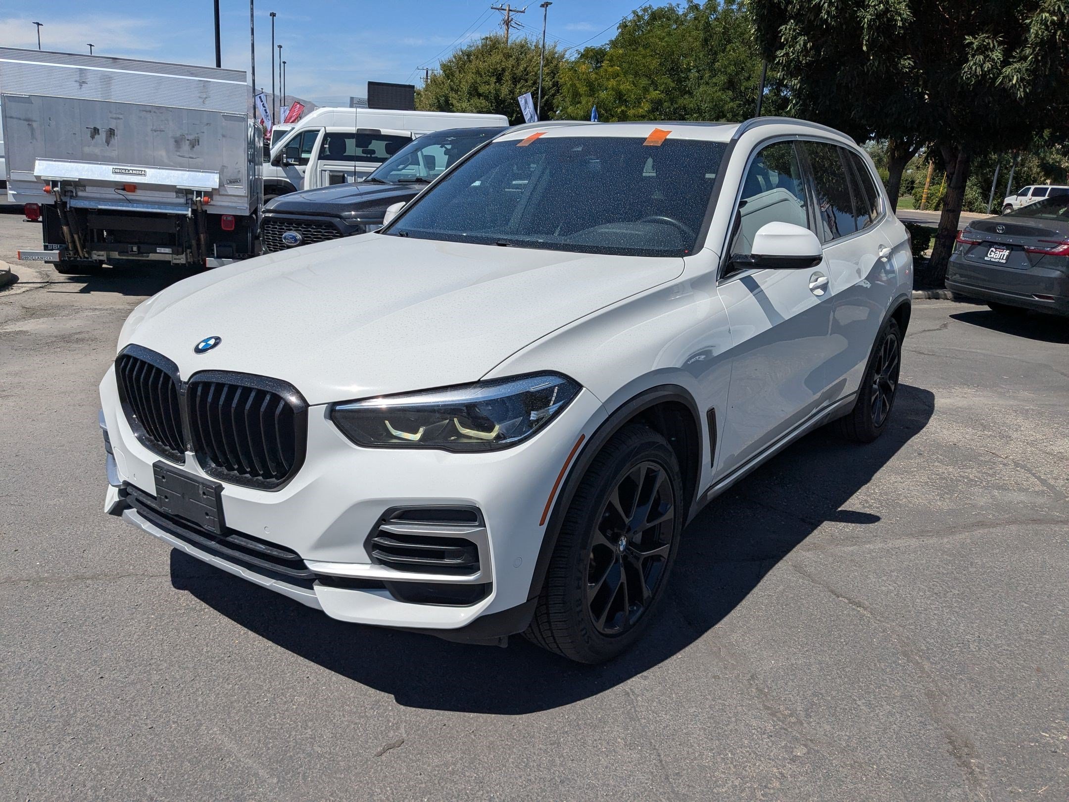 Used 2022 Alpine White BMW xDrive40i image 8