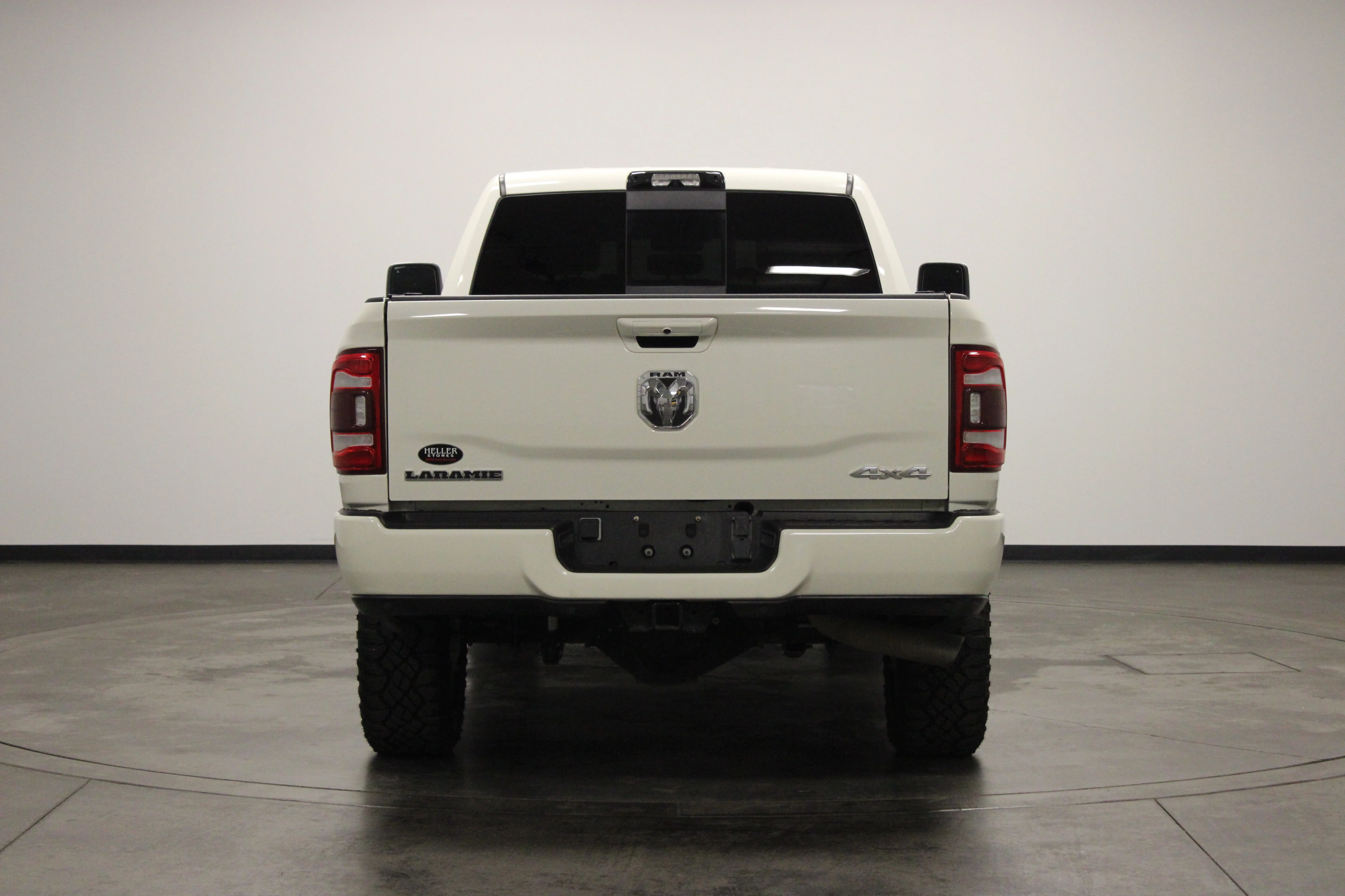 Used 2024 Pearl White Ram Laramie image 7