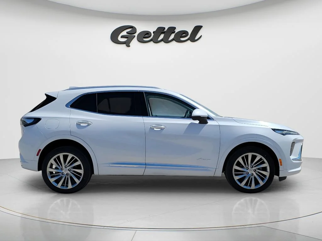 New 2026 Iridescent White Tricoat Buick Avenir image 3