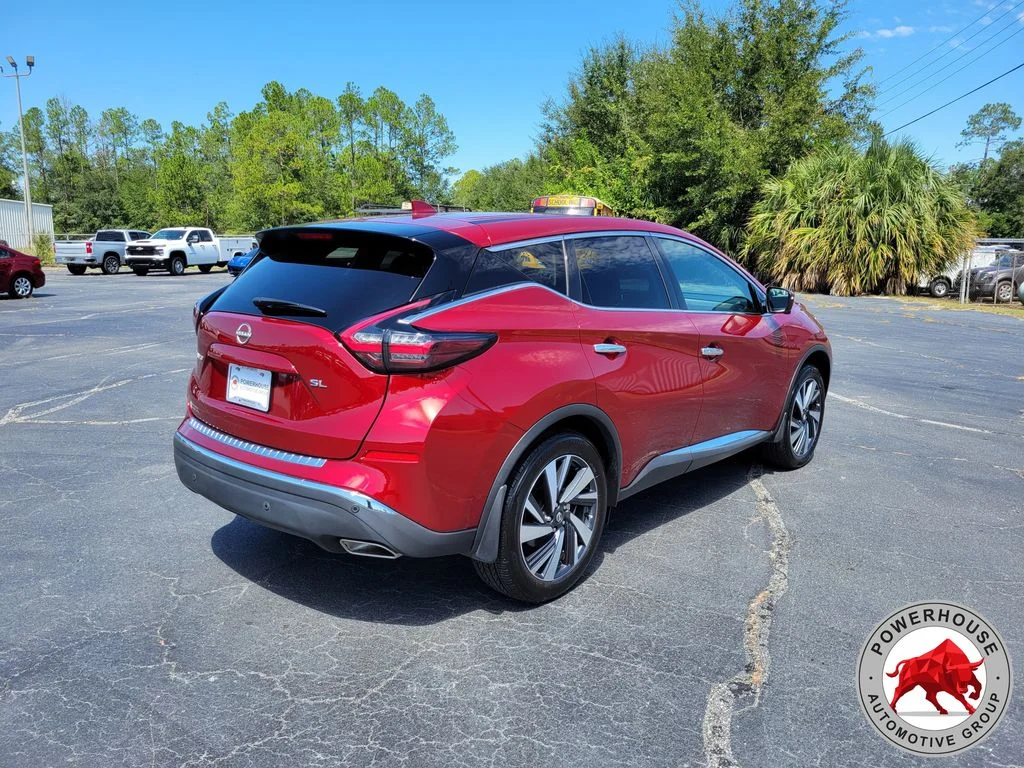 Used 2023 Red Nissan SL image 6