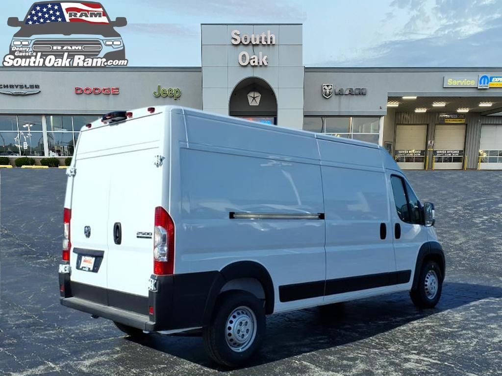 New 2026 Bright White Clear-Coat Exterior Paint RAM High Roof image 3