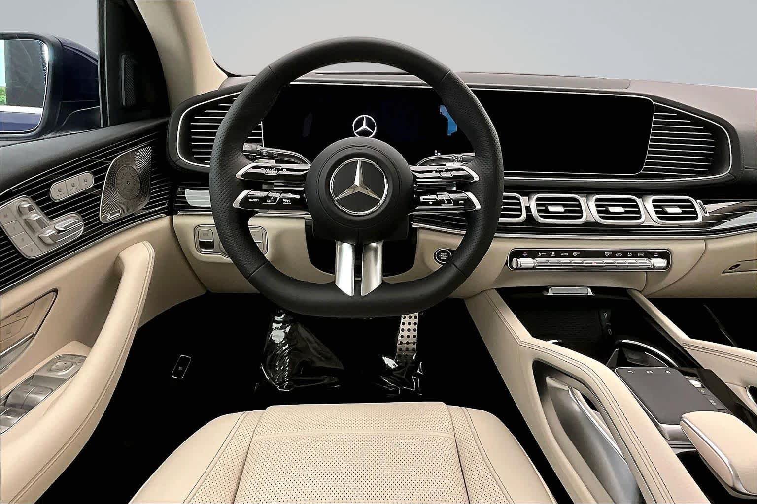 New 2026 MANUFAKTUR Mystic Blue Metallic Mercedes-Benz GLS 450 image 15