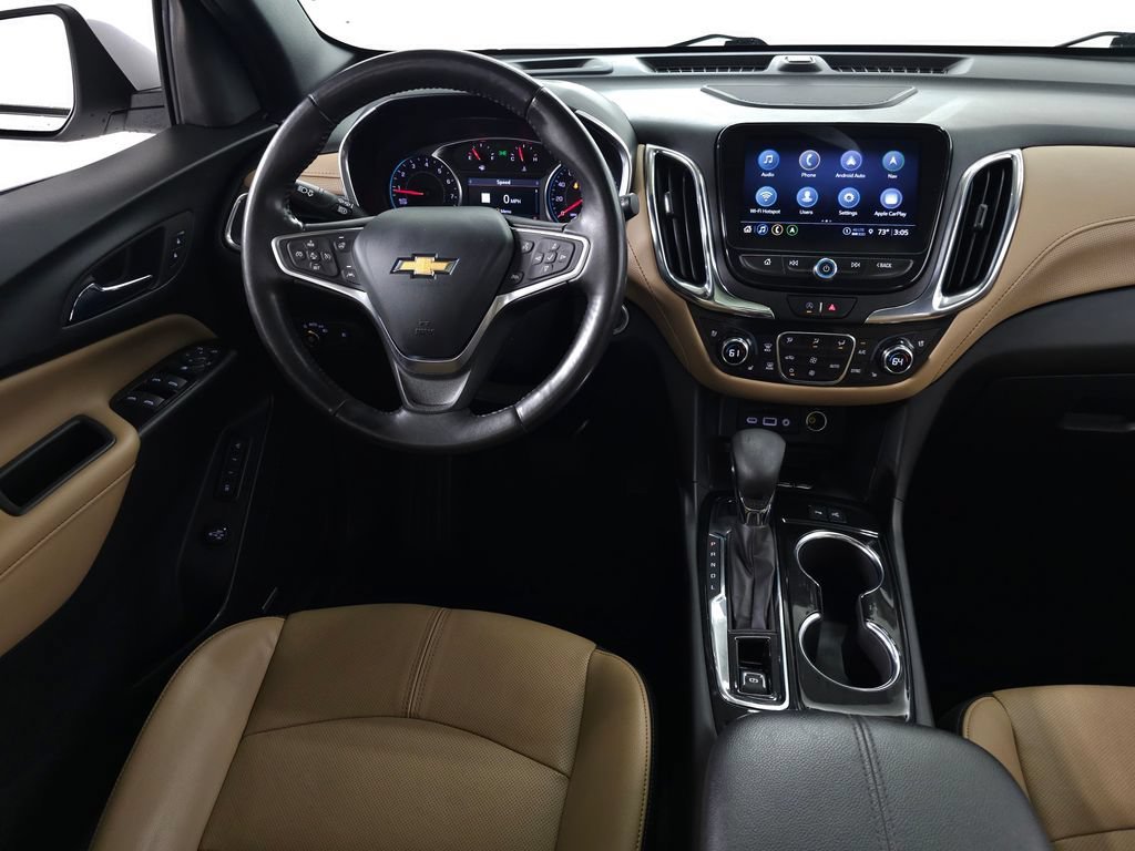 Used 2022 IRIDESCENT PEARL TRICOAT Chevrolet Premier image 19