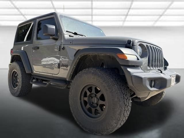 Used 2021 Gray Jeep Sport 4x4 image 3