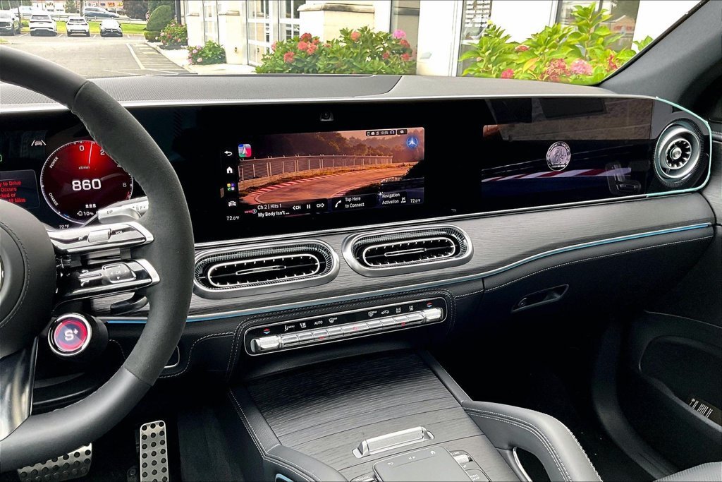 New 2027 MANUFAKTUR Moonlight White Metallic Mercedes-Benz GLE 53e AMG® image 21