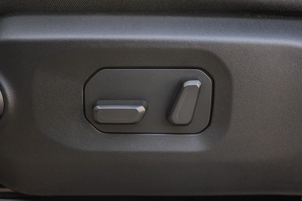 New 2026 Bright White Clearcoat Jeep Rewind image 21