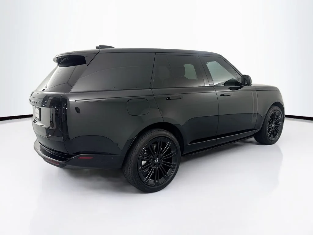 Certified Used 2025 Black Land Rover SE image 5